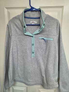 Vineyard Vines Gray Fleece Pullover with Mint Trim